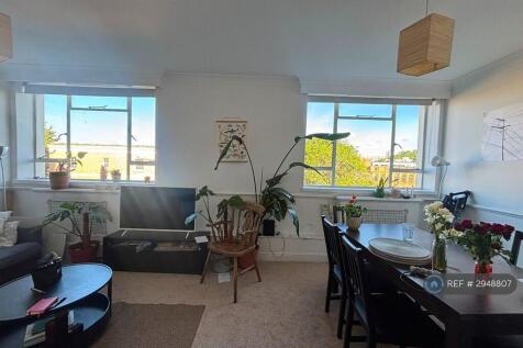 Living / Dining Room With Great Views