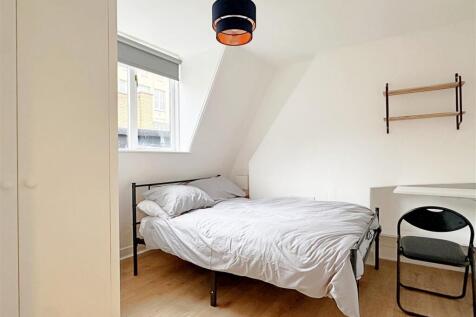 Bedroom 5 (3).JPG