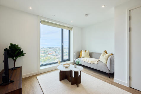 Angorfa (A02), Guildford Crescent, Cardiff photo 4