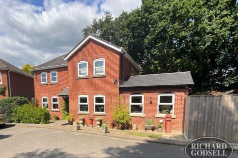 Christchurch, BH23 - property photo