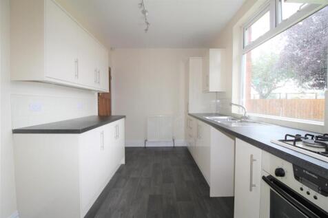 Closefield Grove, Whitley Bay photo 3