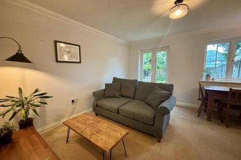 Churchill Avenue, Bishops Waltham photo 5