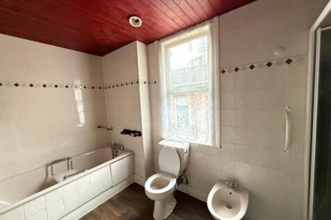 Mostyn Avenue, Wembley, HA9 photo 5