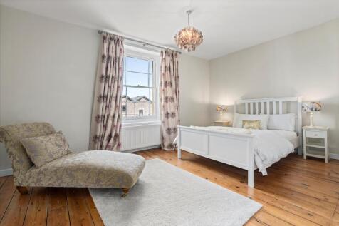 7 bed, 6 bath Detached in Bristol - Photo 13