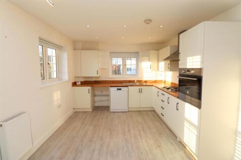 Open Plan Living/Dining/Kitchen