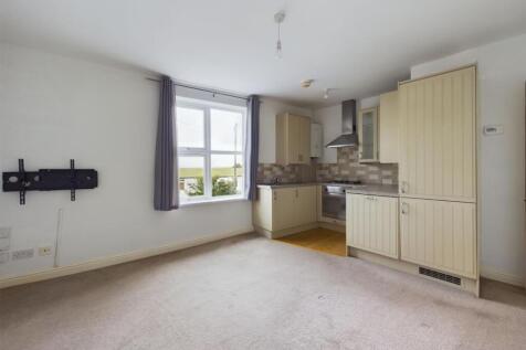 Living/kitchen area