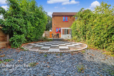 Kirkstall Avenue, Stafford photo 4