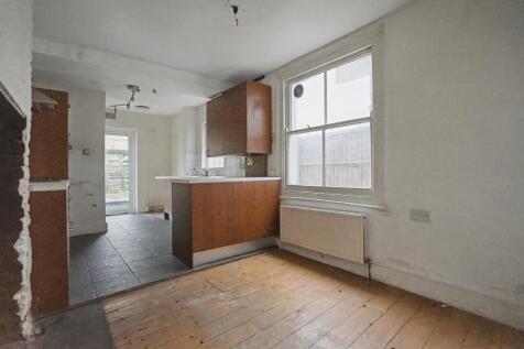 33 Mauleverer Road, London SW2 5DR