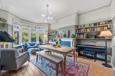Dining Room.jpg