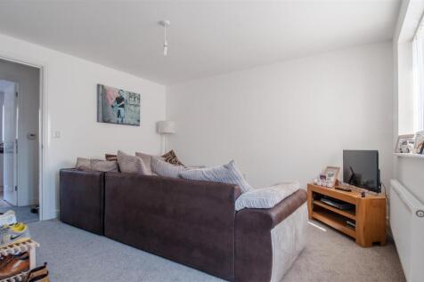 Victoria Drive, Higham Ferrers photo 4