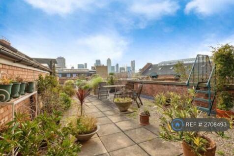 Communal Roof Terrace 
