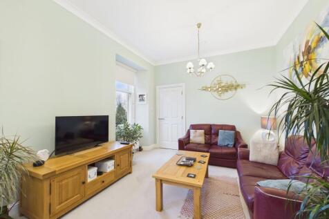Living/Dining Area