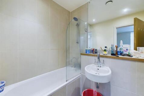 CAM05016G0-PR0012-ST