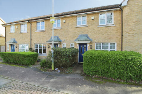 Three Bedroom Mid Terraced House To Rent