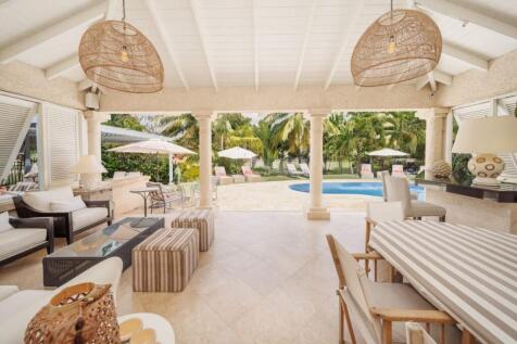 Pool deck