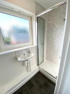 Room 1, 3 Seacole Crescent, Swindon, Wiltshire, SN1 photo 5