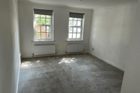 Wren House, 2b High Street, Hampton Wick KT1 photo 4