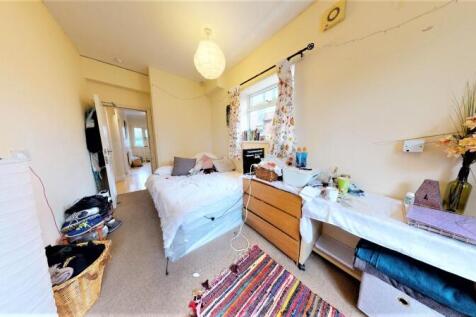 Becketts Park Drive, Headingley, Leeds photo 4