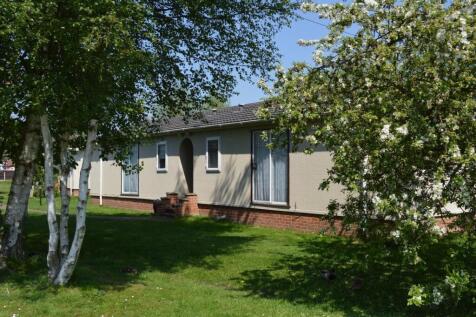 Moor Farm park home.jpg