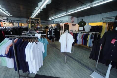 Commercial Property to rent Image 4