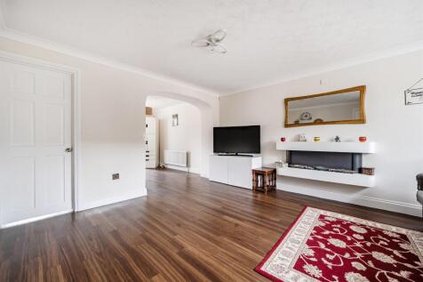 Turnstone Close, Winnersh, Wokingham, RG41 photo 3