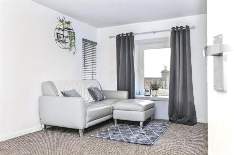Living Room/Kitchen