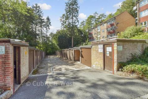 Driveway/Parking