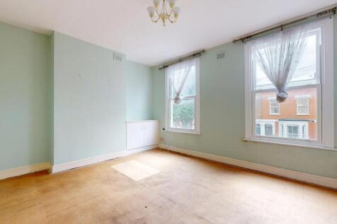 Flat B, 33 Blurton Road, Clapton, London, E5 0NJ