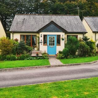 Camelford, PL32 - property photo