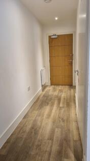 Roomy Entrance