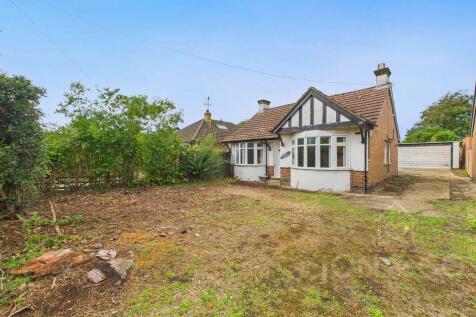 Northampton, NN6 - property photo