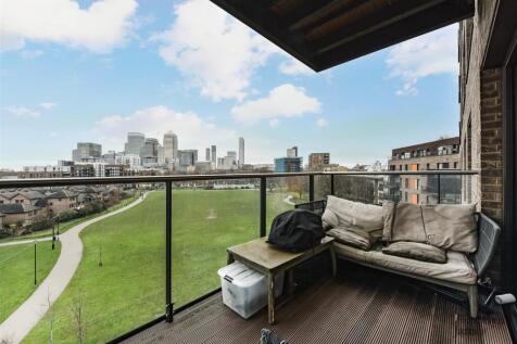 20. 8 Boathouse Apartments (10).JPG