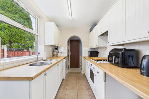 Chesterfield, S40 - property photo
