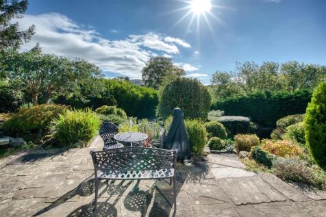 Patio - seating over garden.jpg