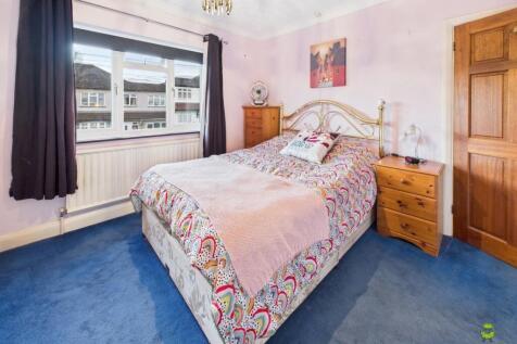 Presented by Clinton at EweMove Bexleyheath and Da