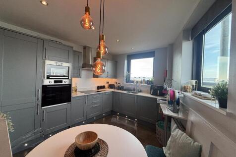 Kitchen 3.jpeg