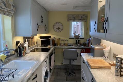 Kitchen.JPG