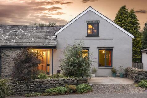 Low House Barn