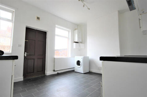 Firs Lane,  Leigh, WN7 photo 5