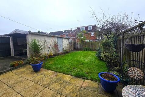 Sutton Avenue, Eastern Green - Rear Garden