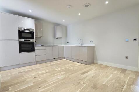 OPEN PLAN DINING KITCHEN