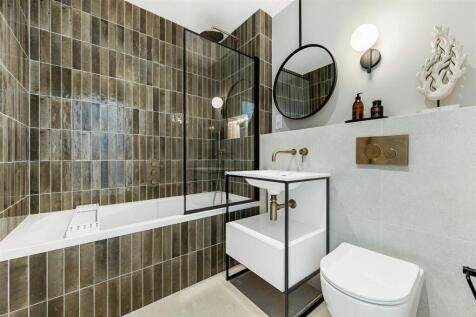 Flat 37 -  94 East Acton Lane-18.jpg