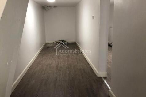 Commercial Property to rent Image 3
