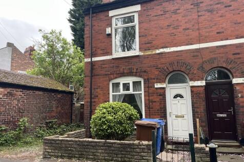 2-bed terraced on Sydney Street, Offerton, £1,250/mo
