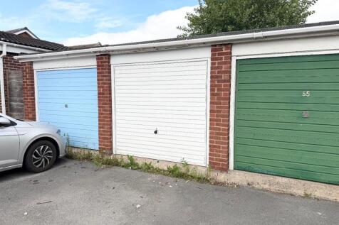 Middle Garage