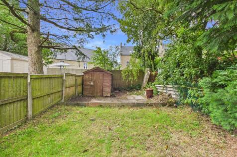CAM03729G0-PR0348-STILL006