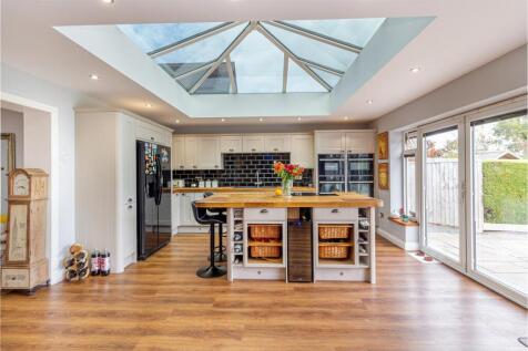 Kitchen-2.jpg