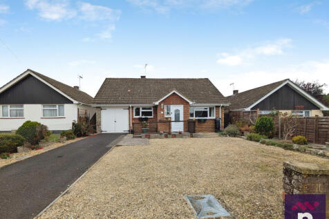 Warminster, BA12 - property photo