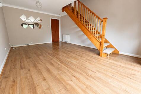 SITTING/DINING ROOM