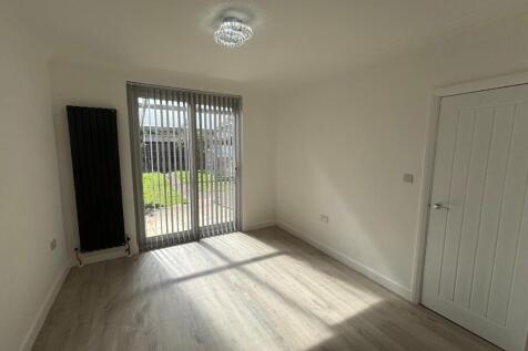 Bedford Road, Cranfield, MK43 photo 4